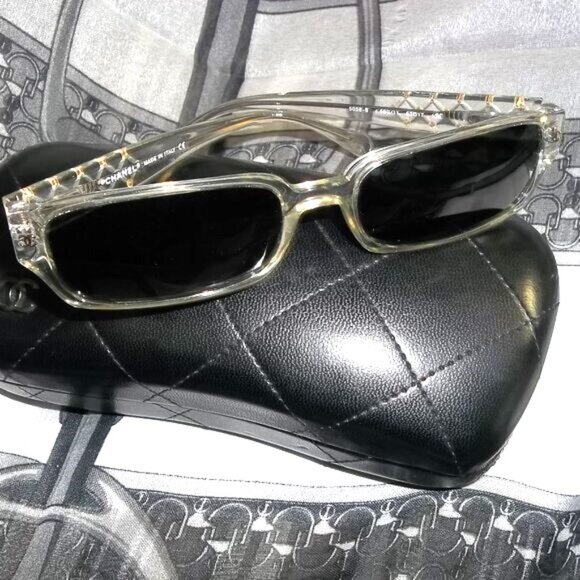 ❤️CHANEL 5058 CC Logo CLEAR with Swarovski Crystal Sunglasses +CC Case main image 7